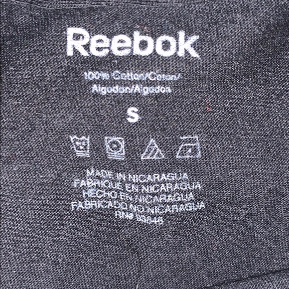 Men’s Reebok tee (small) - Picture 3 of 3